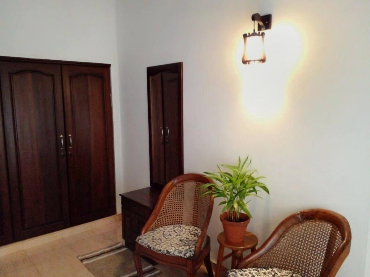 The Tourist Balcony Apartman Negombo Kültér fotó