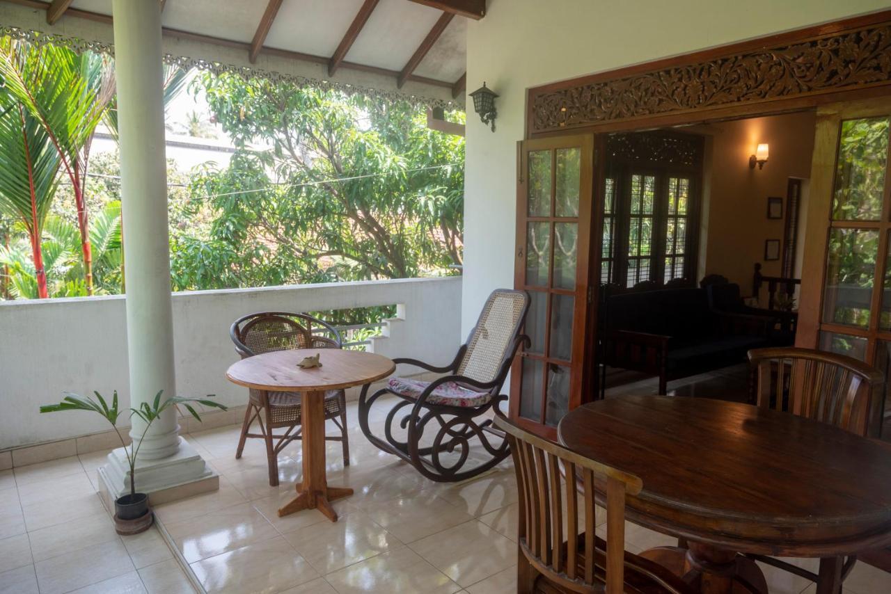 The Tourist Balcony Apartman Negombo Kültér fotó
